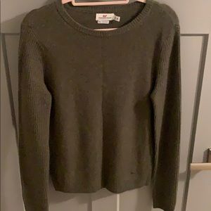 Vineyard Vines sweater